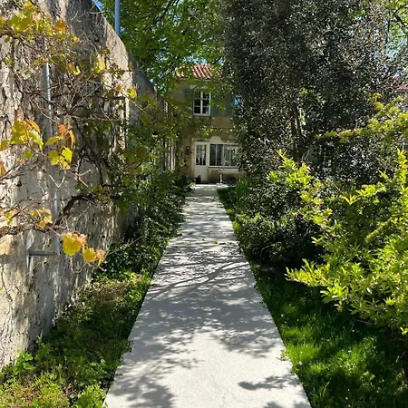 Exceptional Property, Park, Pool, La Rochelle (Charente-Maritime)