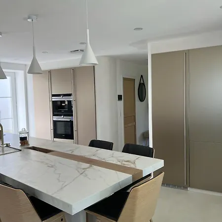 Exceptional Property, Park, Pool, La Rochelle (Charente-Maritime)