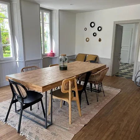 ヴィラ Exceptional Property, Park, Pool,