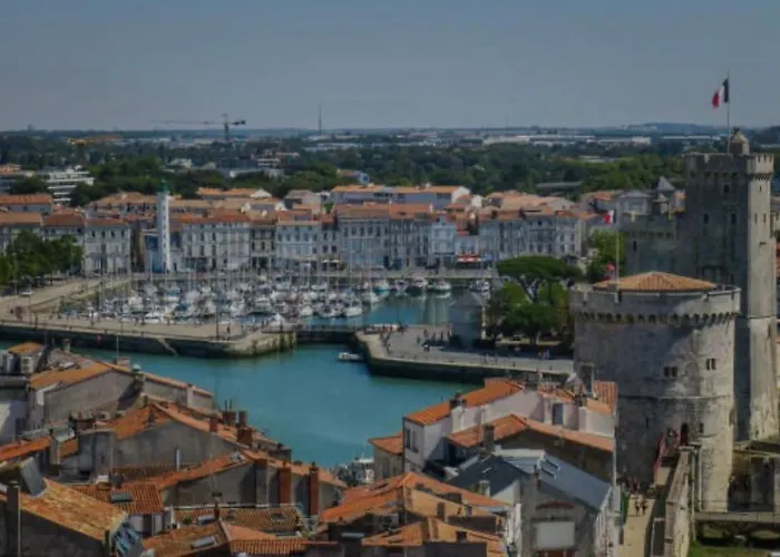 Exceptional Property, Park, Pool, 빌라