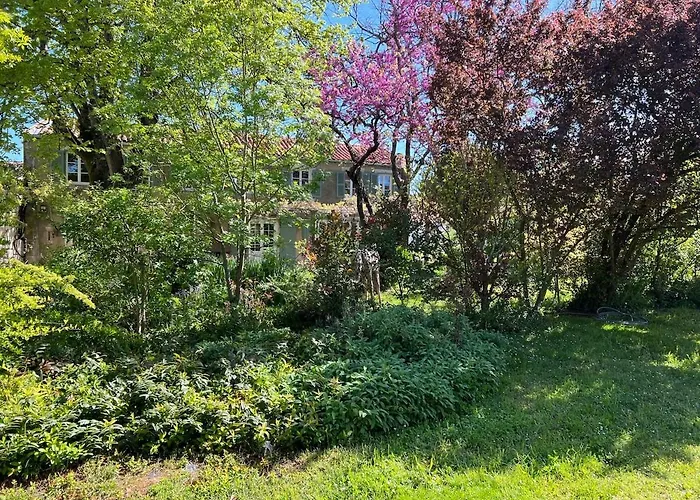 Exceptional Property, Park, Pool, 빌라 라로셸