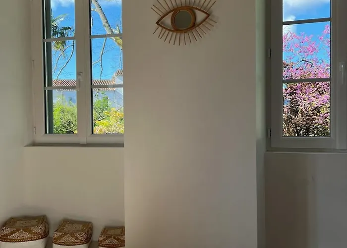 빌라 Exceptional Property, Park, Pool,