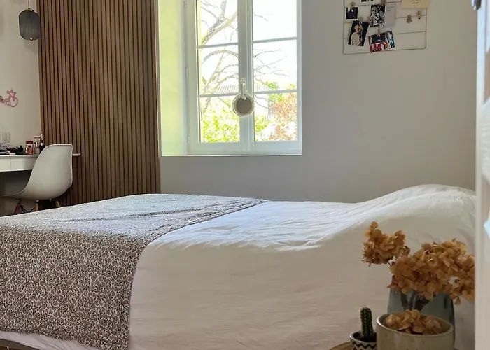 Exceptional Property, Park, Pool, * 라로셸