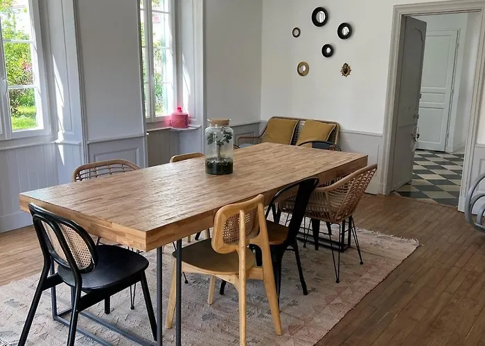 빌라 Exceptional Property, Park, Pool,