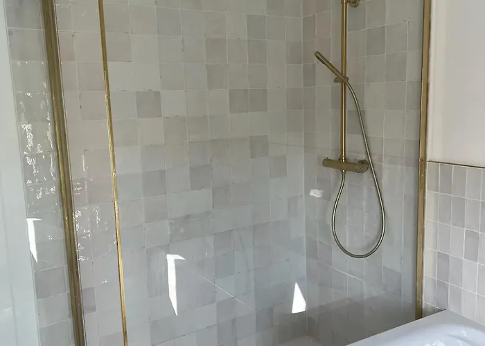 Exceptional Property, Park, Pool, 빌라